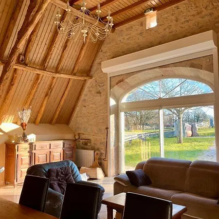 Hulotte Nyaraló Autoire